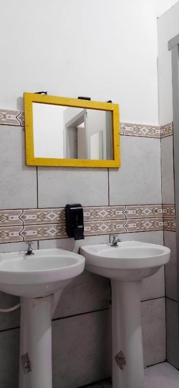 Hostel Bahia بورتو أليغري المظهر الخارجي الصورة